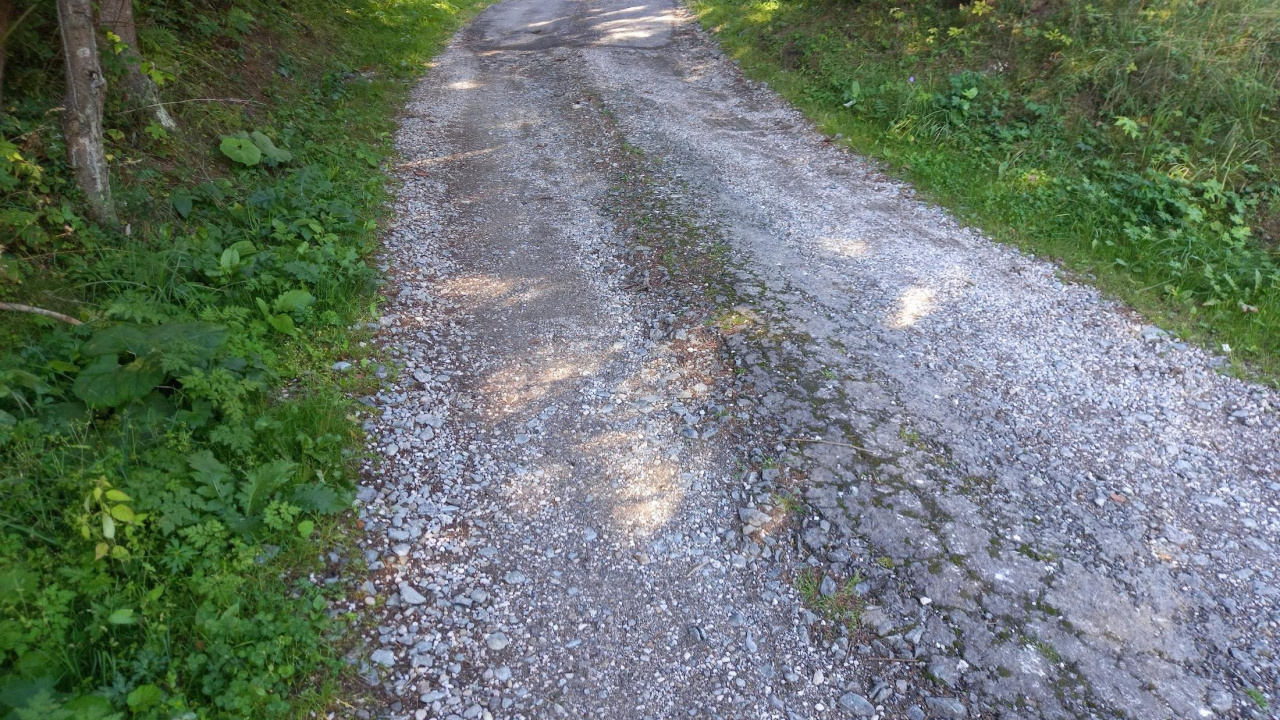 Rekonštrukcia obecnej cesty v Hnilčíku v miestne časti Cechy 